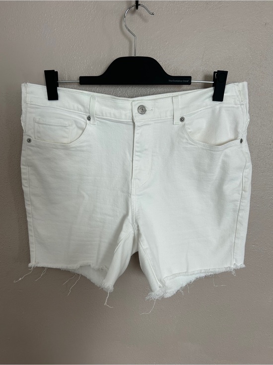 Levi's Pants - Levi's White Frayed Hem Denim Shorts